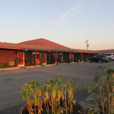 Pembina River Inn Entwistle Экстерьер фото