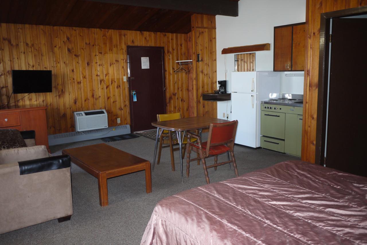Pembina River Inn Entwistle Экстерьер фото