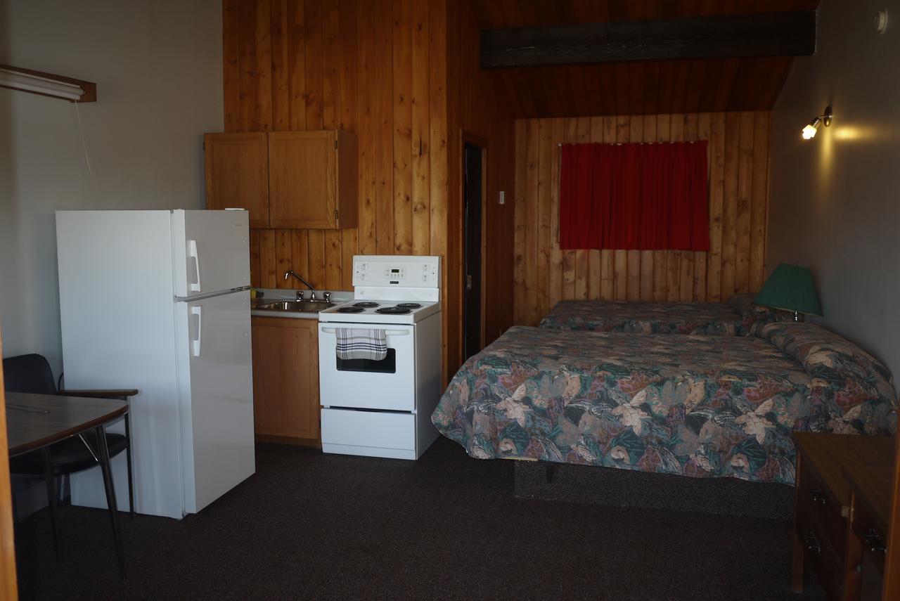 Pembina River Inn Entwistle Экстерьер фото